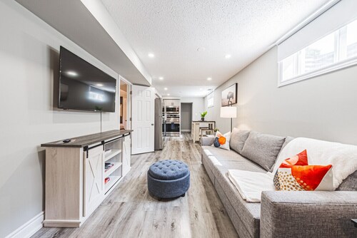 10 min walk to DT, stylish, free parking | IOB3