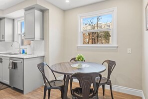 Dining - 10 min walk to DT, stylish, free parking | IOB1 (Burlington)