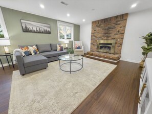 Smart-tv, pejs, kontorer