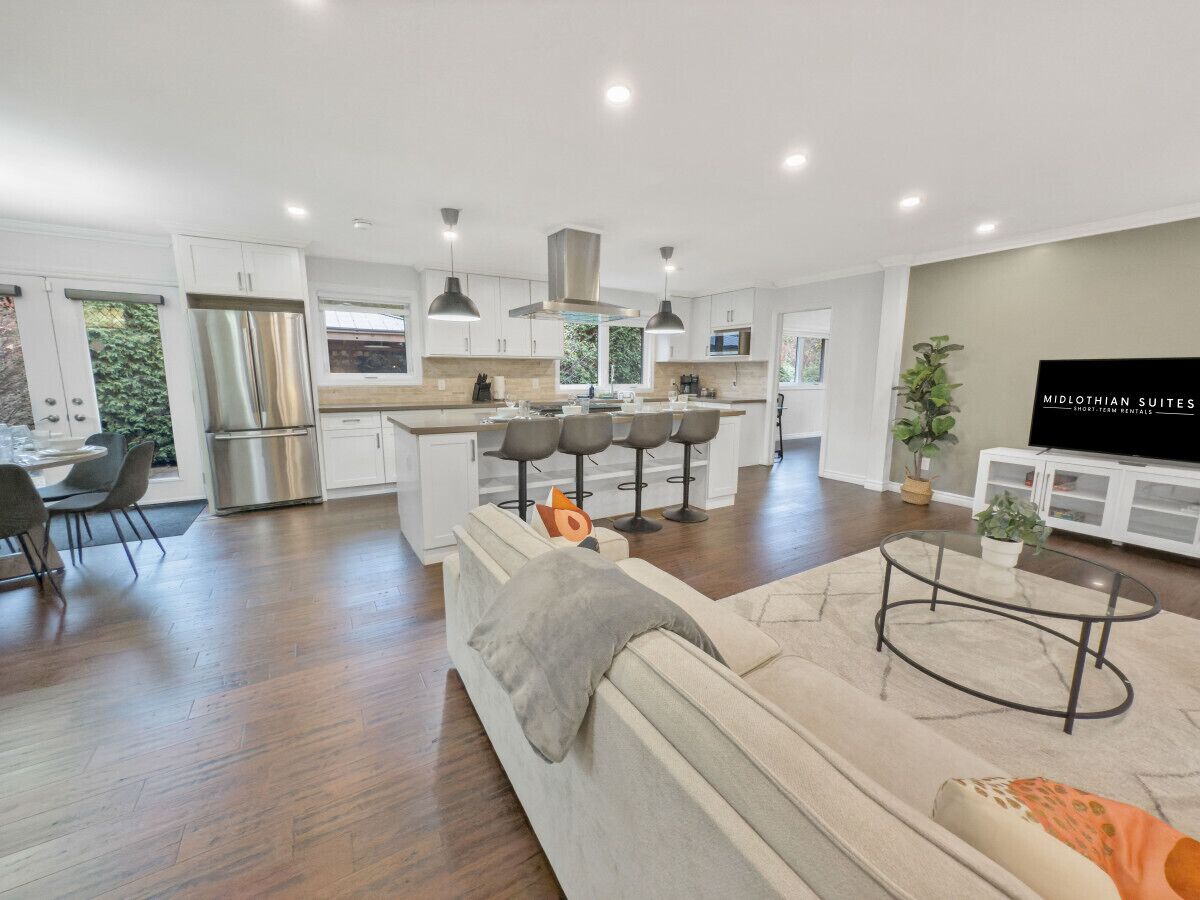 Smart TV, fireplace, offices