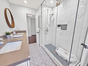 Hair dryer, towels - Centrally Located, Walk to Lake, Spacious | SH (Burlington)