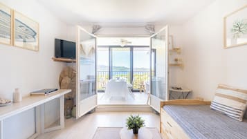 2 Schlafzimmer, Bügeleisen/Bügelbrett