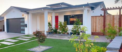 المنطقة المحيطة بالمنشأة