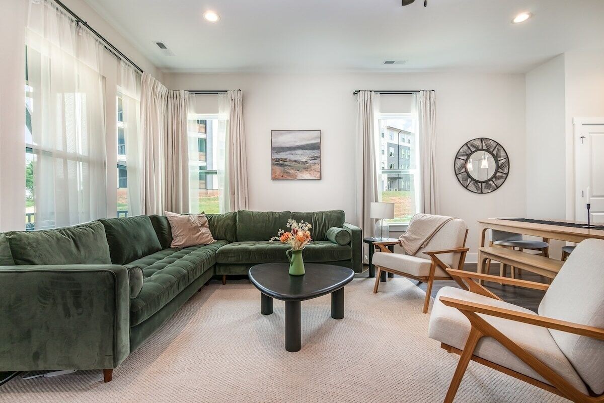 UNCC 4BR | Pet-Friendly Stay