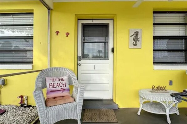 Exterior detail - Relax & Recharge in a 1-bedroom house: Walk to St. Pete Beach! (St. Pete Beach)