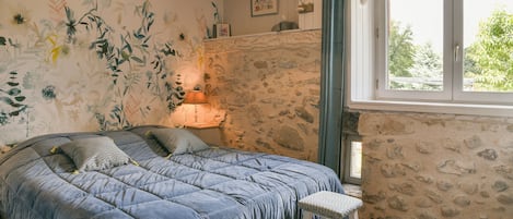 1 habitación, wifi gratis y ropa de cama