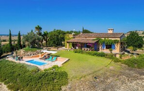 Exterior - Holiday Home 'Es Turo' with Mountain View, Private Pool and Wi-Fi (Illes Balears)