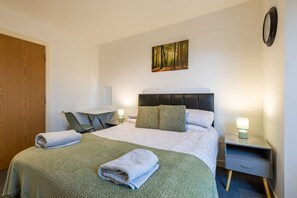 3 habitaciones, tabla de planchar con plancha y wifi gratis 