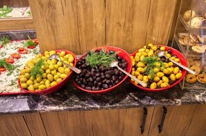 Food and drink - Istanbul Best Sirkeci Hotel and Spa (Istanbul)
