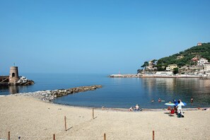 Beach - Villa 'Chiara' with Mountain View and Private Terrace (Lumarzo)