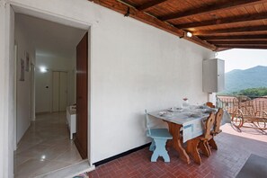 Outdoor dining - Villa 'Chiara' with Mountain View and Private Terrace (Lumarzo)