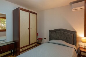4 Schlafzimmer, Bügeleisen/Bügelbrett, kostenloses WLAN, Bettwäsche