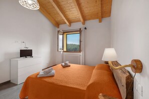 1 bedroom, free WiFi, bed sheets - Apartment 'Camera 3' with Mountain View, Private Terrace and Wi-Fi (Sasseta)