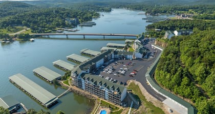 Sunsets & Slips - Waterfront 3BR Condo at Lake of the Ozarks!