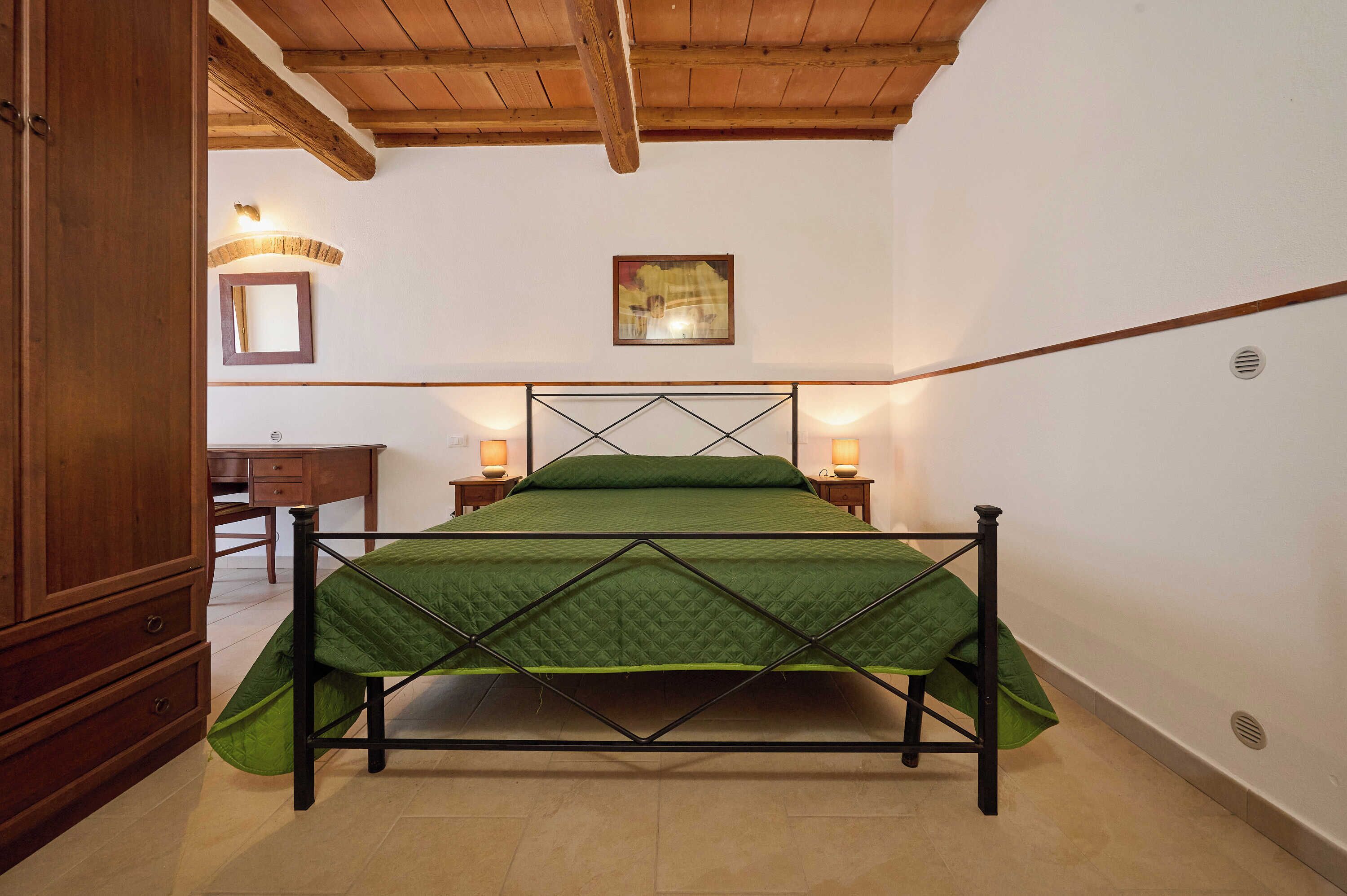 1 chambre, fer et planche à repasser, Wi-Fi gratuit, draps fournis