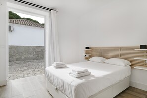 1 chambre, fer et planche à repasser, Wi-Fi gratuit, draps fournis