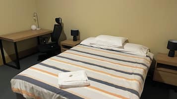 Twin Room | Free WiFi, bed sheets