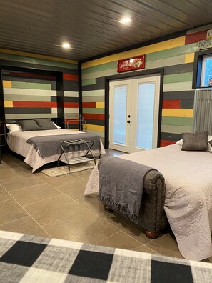 2 chambres, fer et planche à repasser, Wi-Fi gratuit, draps fournis