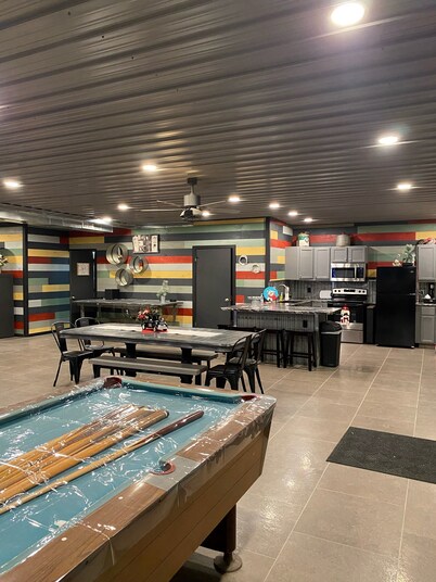 Uniquely Renovated Building with a feel of home-Sleeps 4.