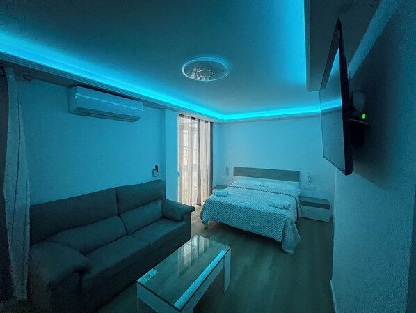 2 bedrooms, desk, iron/ironing board, free WiFi