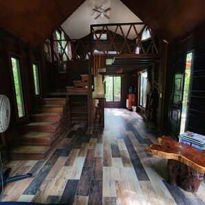 Chankoh #9 | Espacio para trabajar con un portátil y wifi gratis