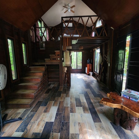 Chankoh #9 | Laptop workspace, free WiFi