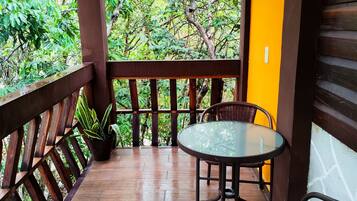 Yaxkin #29 | Terassi/patio