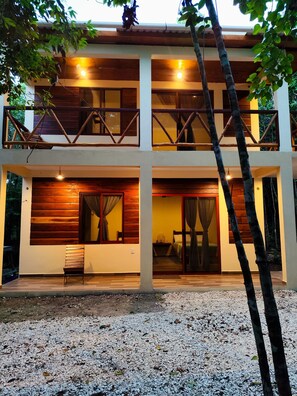 Chanuk #24 | Espacio para trabajar con un portátil y wifi gratis