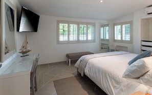 2 bedrooms, iron/ironing board, WiFi, bed sheets - VILLA FUENTE, 2-bdrm Garden/Oceanfront View Villa at Villas Santa Pilar Cozumel (Cozumel)