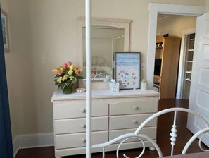 2 dormitorios, tabla de planchar con plancha, wifi y ropa de cama