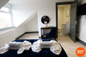 1 bedroom, iron/ironing board, WiFi, bed sheets