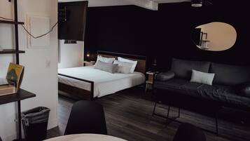 スタンダード ルーム ベッド (複数台) | デスク、WiFi (無料)