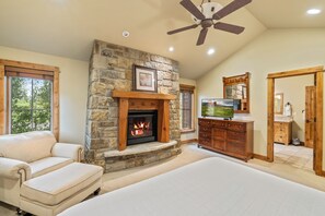 4 bedrooms, free WiFi, bed sheets