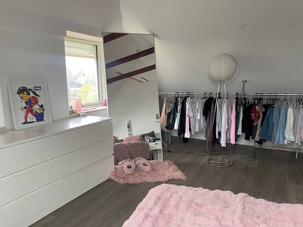 Villa, 6 Bedrooms | Interior