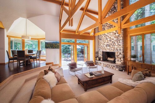 The Creekbend House | Waterfront + Steps to Baldy