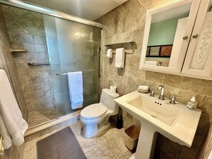 Shower, towels
