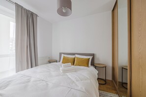 1 bedroom, iron/ironing board, WiFi, bed sheets - Katowicka Comfort Apartment (Poznań)