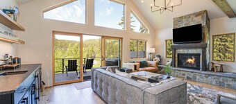 New! Luxury 4-level home with ski-in/ ski-out access and hot tub