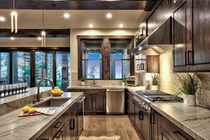 Fridge, microwave, oven, stovetop - Lakefront South Lake Tahoe Luxury Villa LUXE03 (South Lake Tahoe)