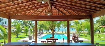 A few steps from the sea. Perfect house for a stay with family or friends.