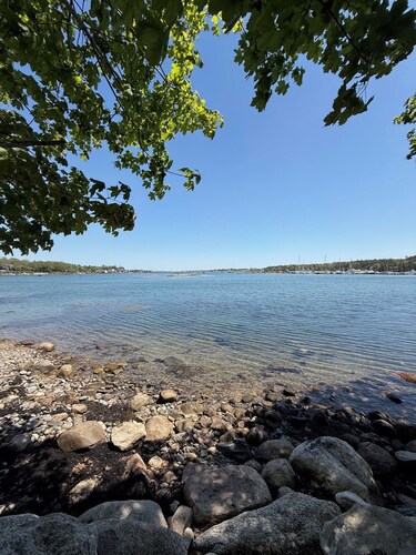 Charming 1-bdm Apt in Southwest Harbor, Acadia NP with AC and Shore Access