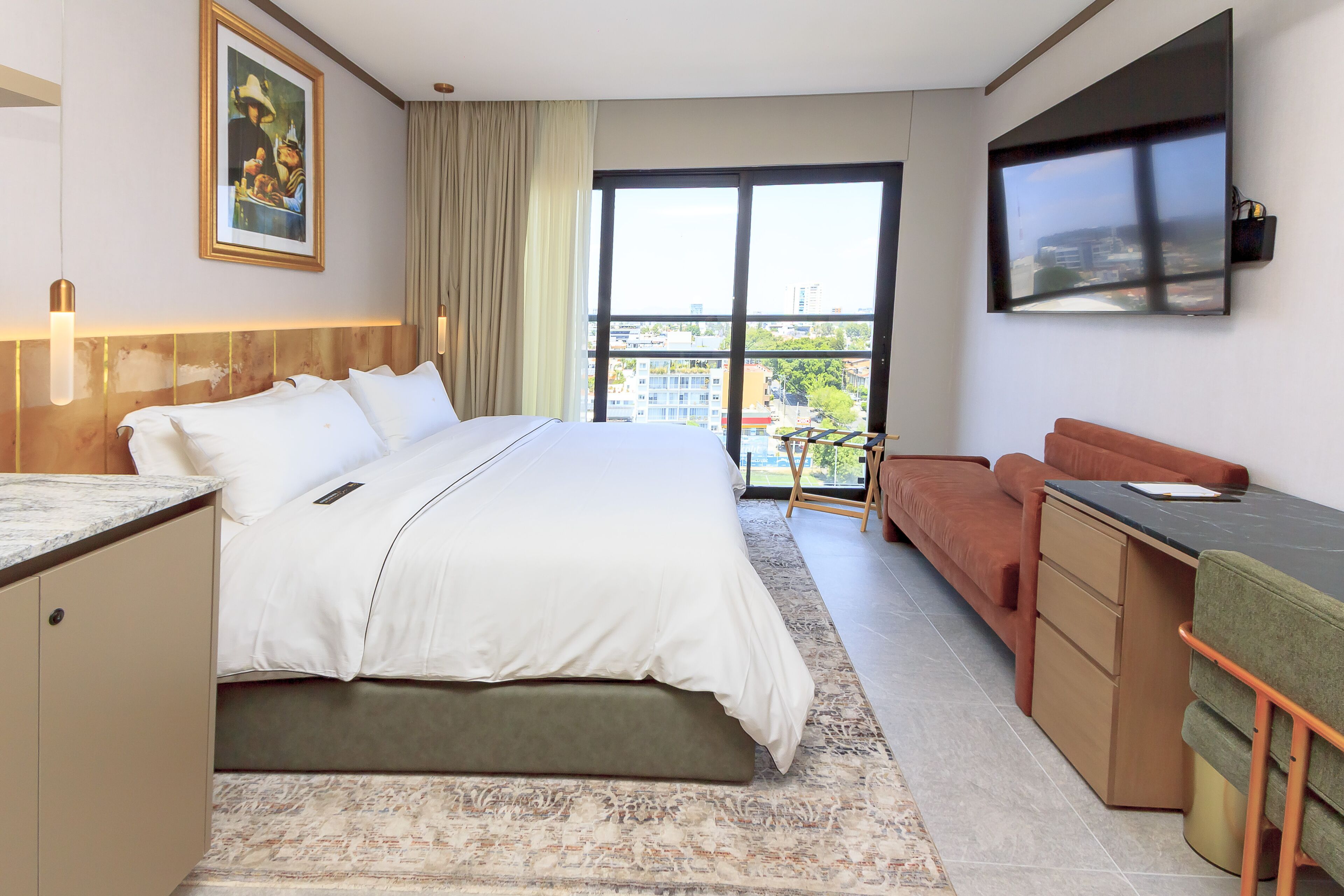Deluxe Room, City View | Premium bedding, down comforters, pillowtop beds, minibar