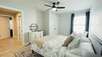 4 bedrooms, WiFi, bed sheets