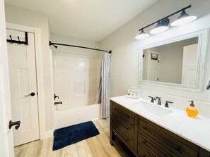 Douche, serviettes fournies