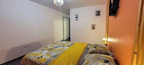 Comfort Condo, City View | Desk, laptop workspace, iron/ironing board, free WiFi - Cayenne Waouh avec Petit Dej (Cayenne)