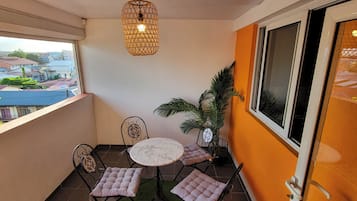 Bloc d'apartaments Comfort, vistes a la ciutat | Terrassa o pati