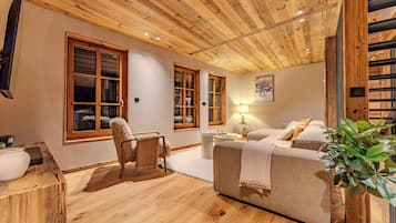 Luxury Chalet, Park View | Living area | 34-inch LED TV with digital channels