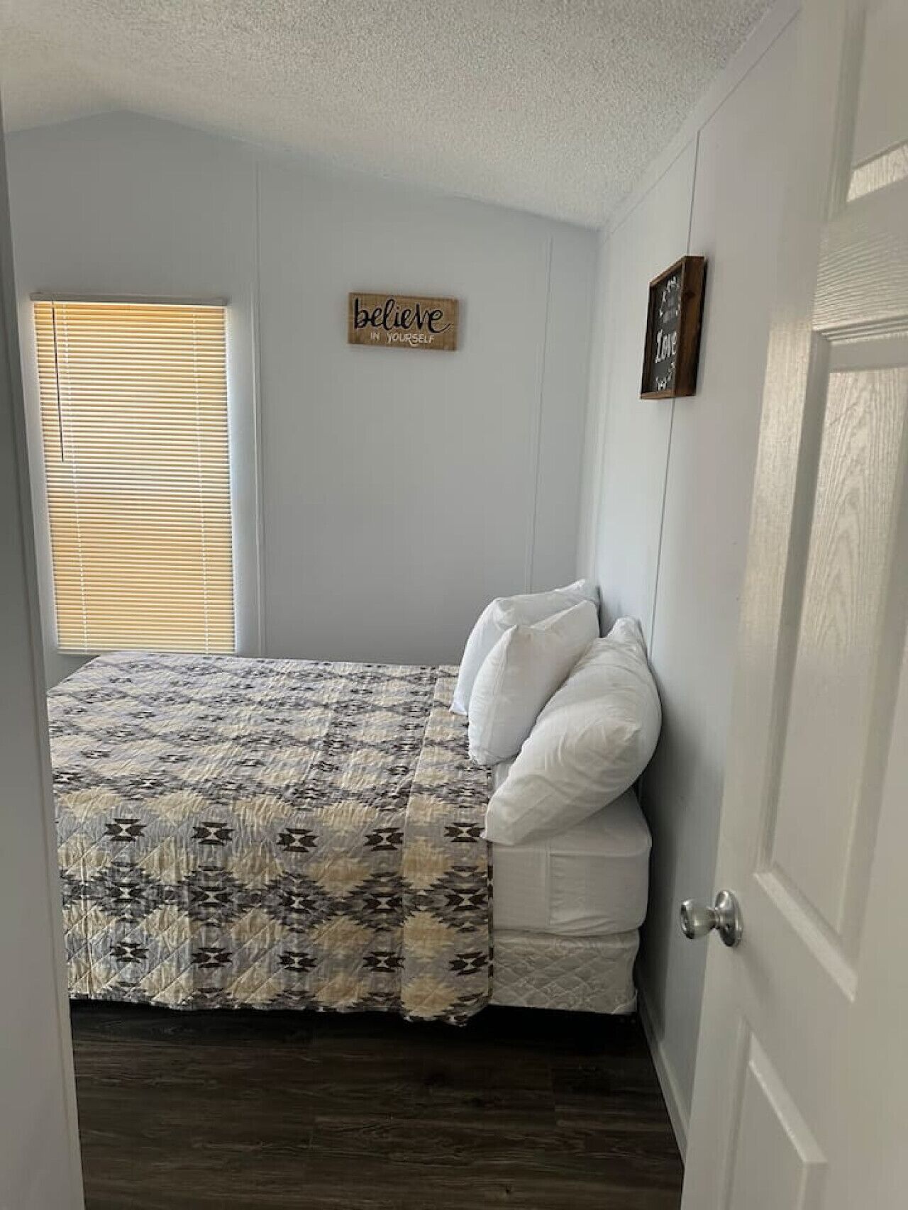 2 habitaciones, wifi y ropa de cama 