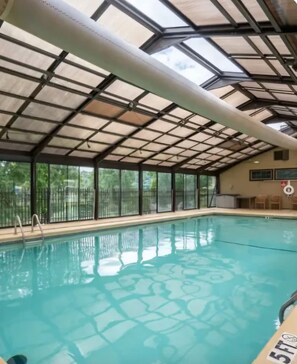 Piscina coperta, piscina all'aperto