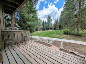 Exterior - Flying Dutchman 1155 (Keystone)